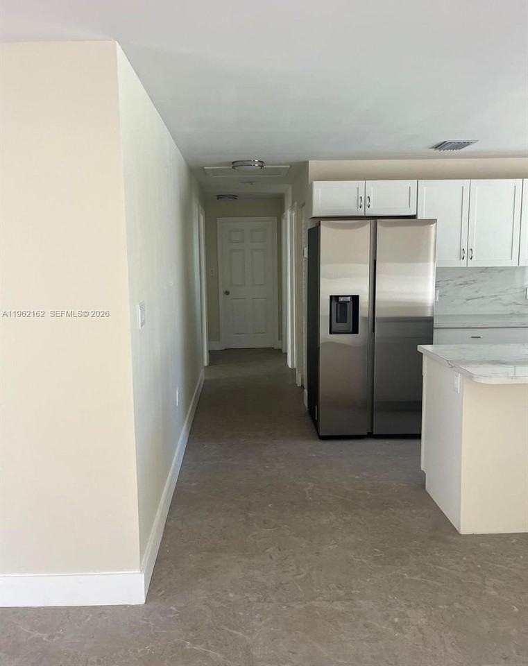 2138 Nw 26th St #B - Photo 7 of 17