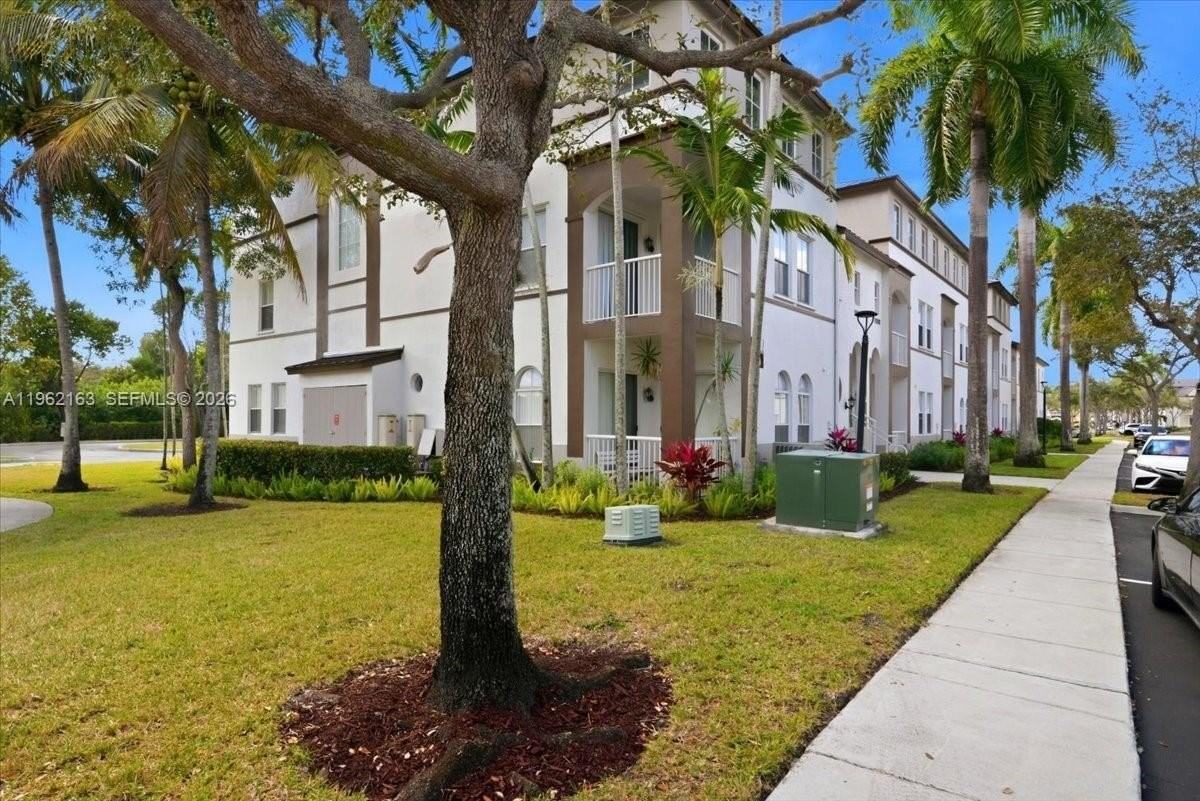 4435 Sw 160th Ave #214 - Photo 3 of 42