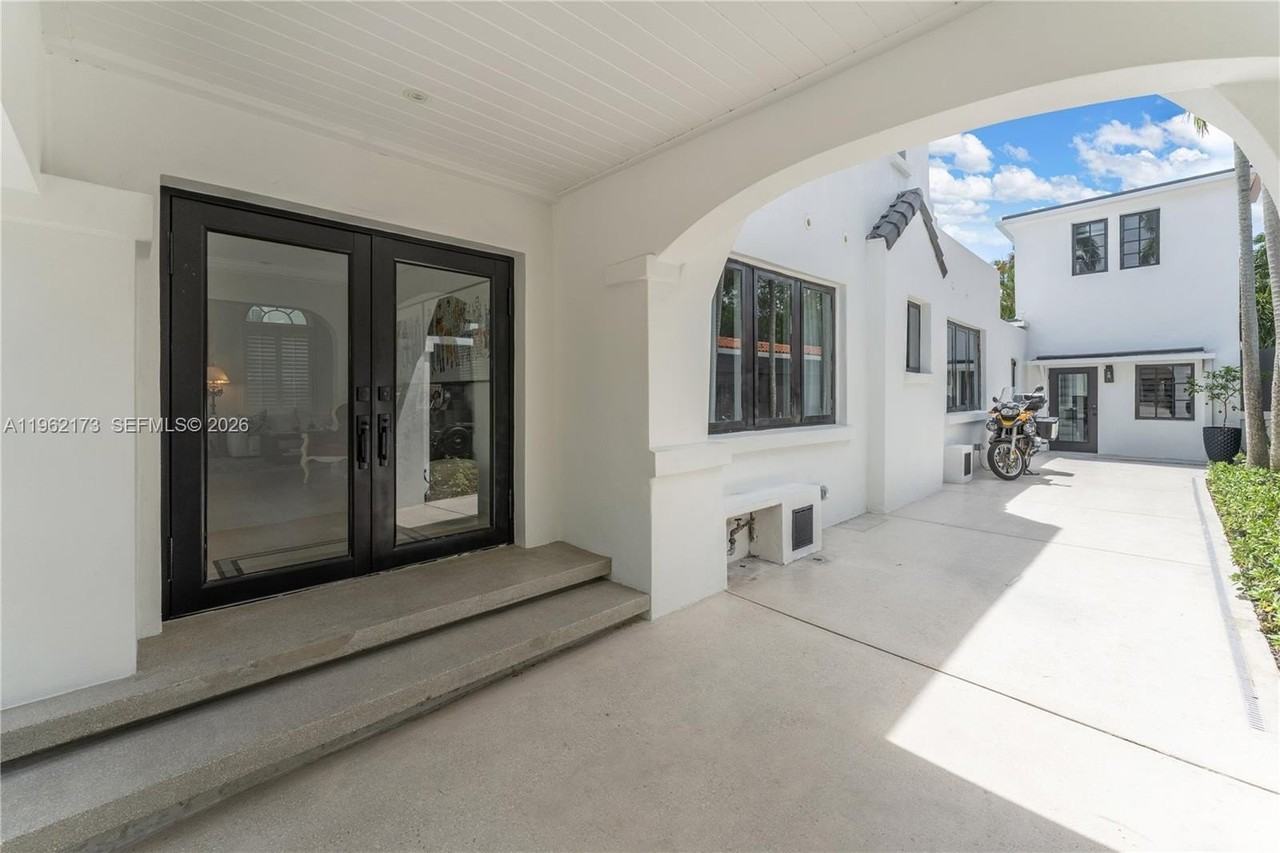 1826 Fairhaven Pl #0 - Photo 4 of 50