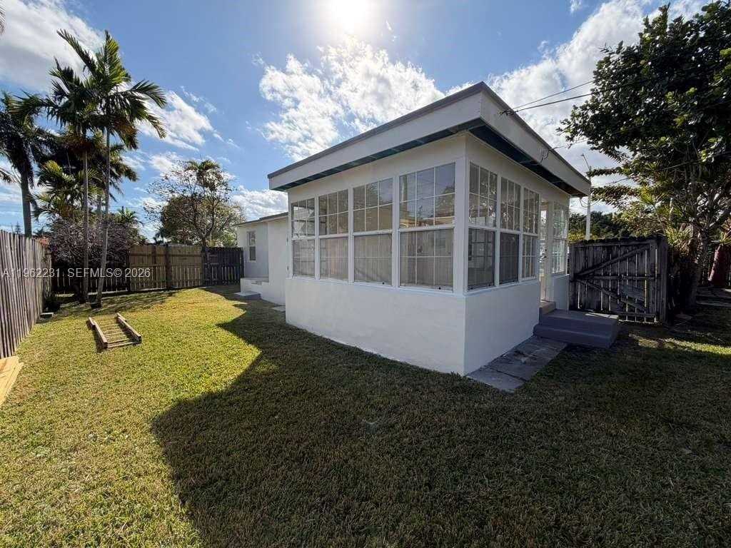 1621 S 16th Ave #0 - Photo 5 of 10