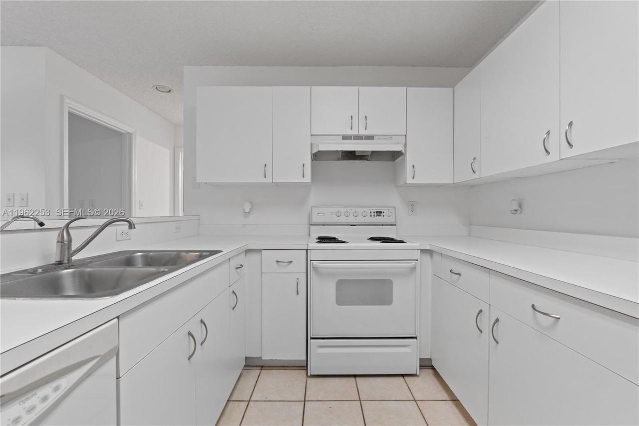 10111 W Atlantic Blvd #C3 - Photo 5 of 26