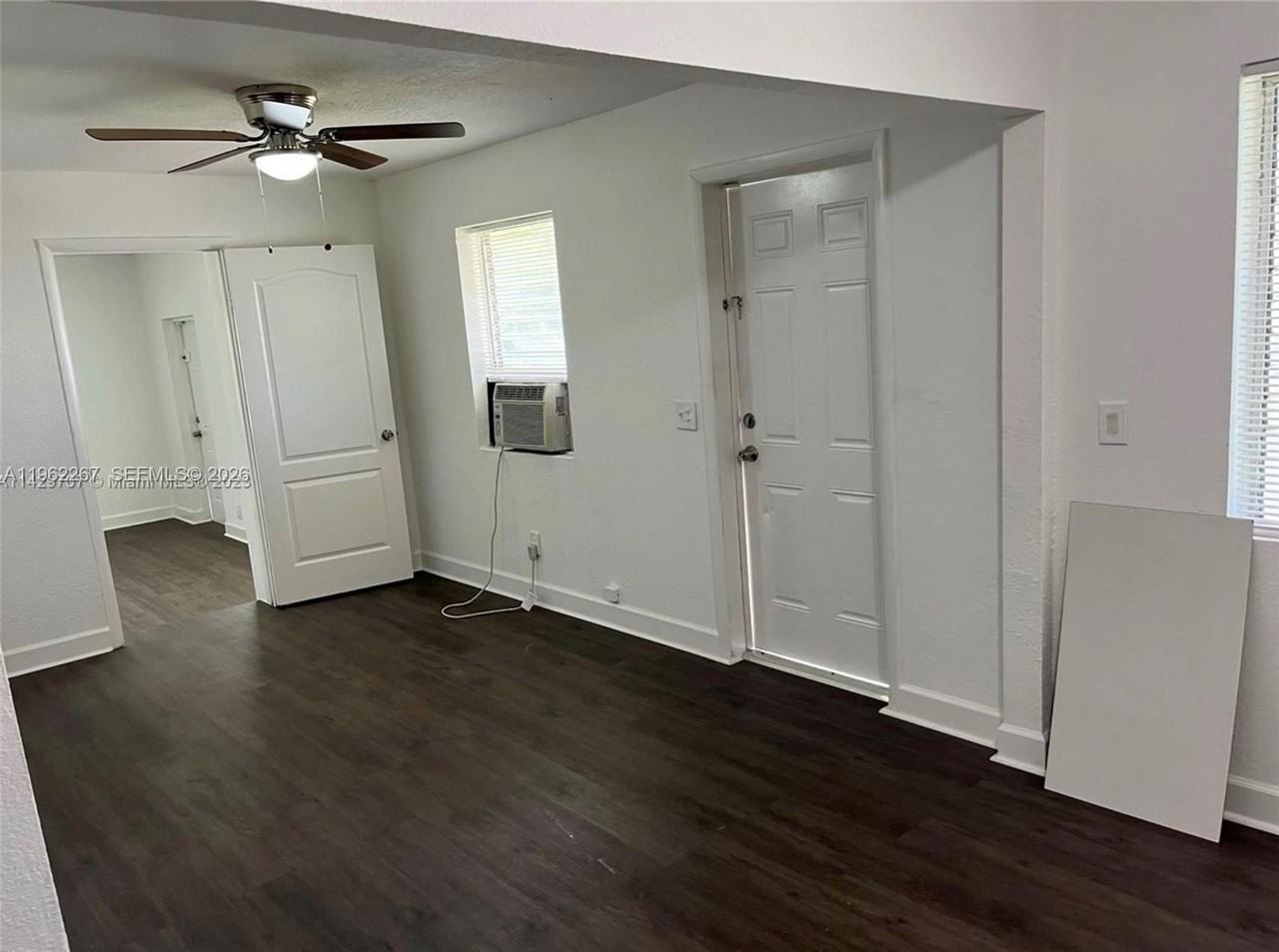 6028 Sw 27th St #R - Photo 3 of 16