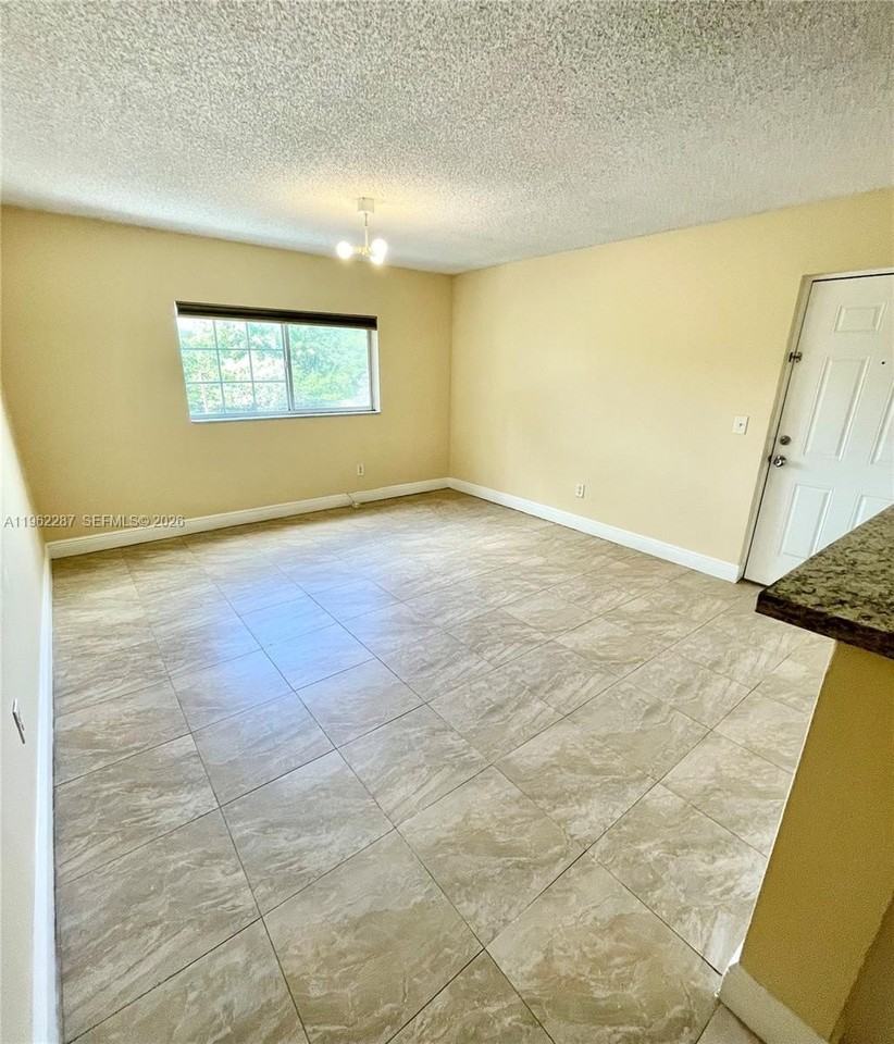 3690 N 56th Ave #921 - Photo 7 of 41