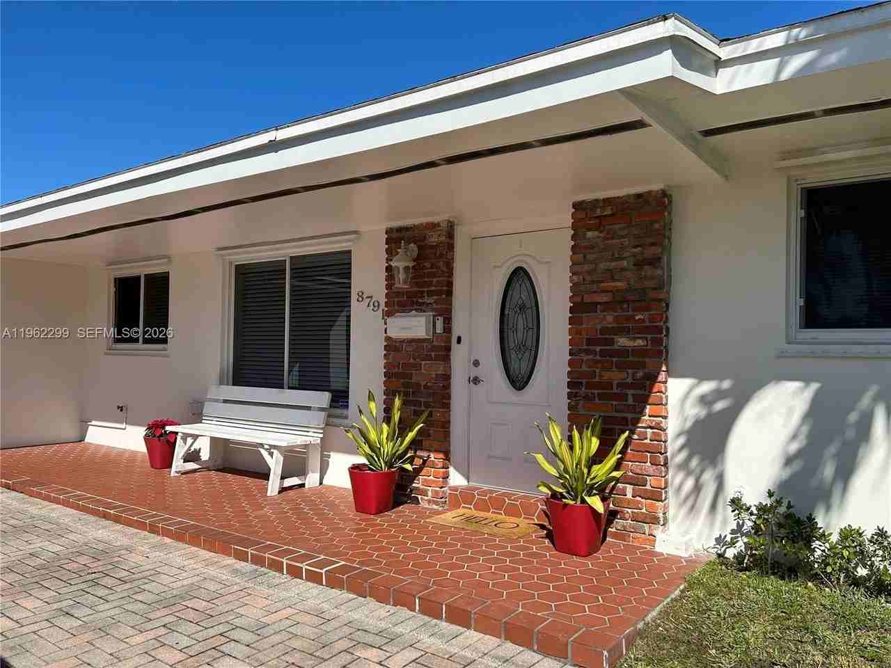 8791 Sw 87th St - Photo 2 of 11