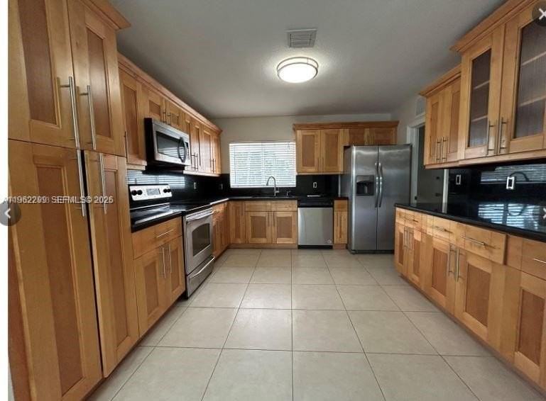 8791 Sw 87th St - Photo 5 of 11