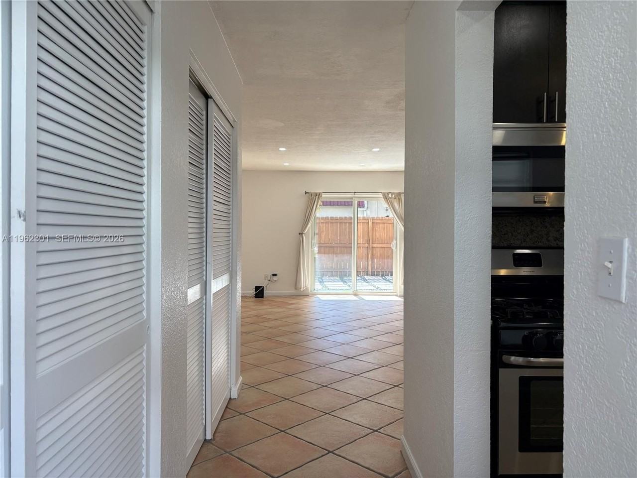 8600 Sw 67th Ave #915 - Photo 3 of 23