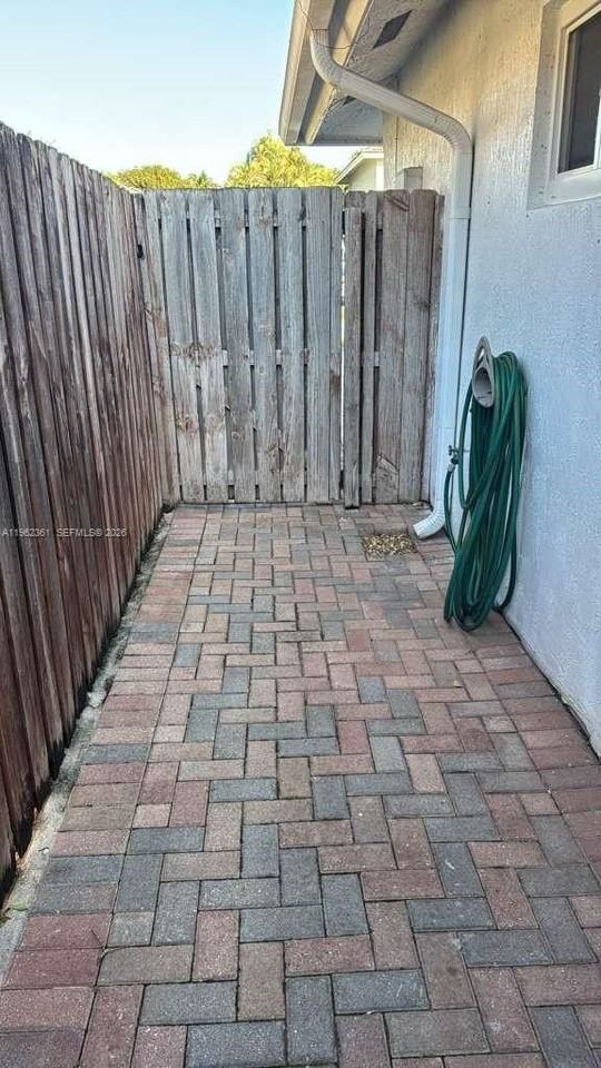 10172 Sw 159th Ave #10172 - Photo 2 of 8