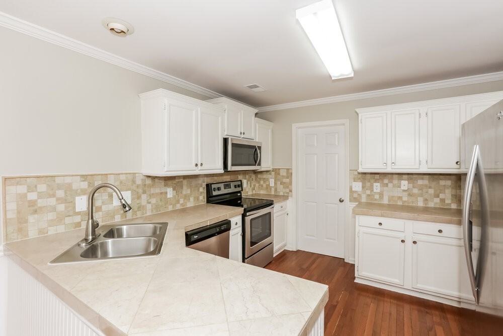 3106 Wythe Ct - Photo 5 of 15