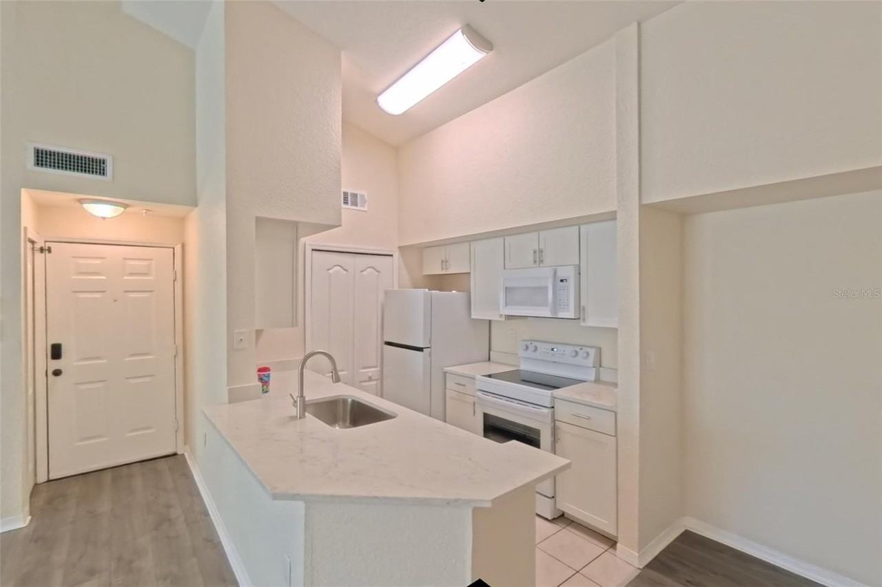 4102 Central Sarasota Pkwy #923 - Photo 5 of 42