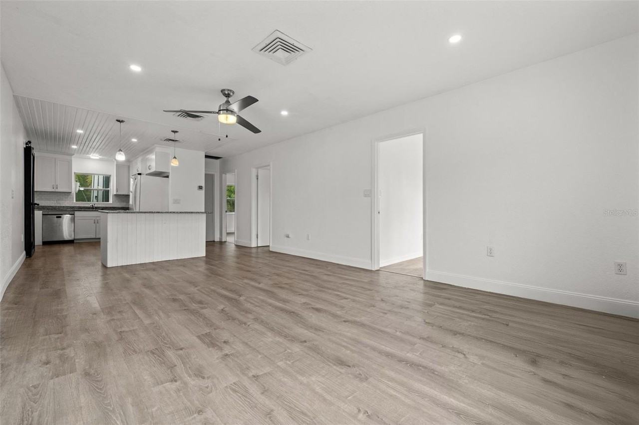 15380 Sunkist Dr - Photo 7 of 50