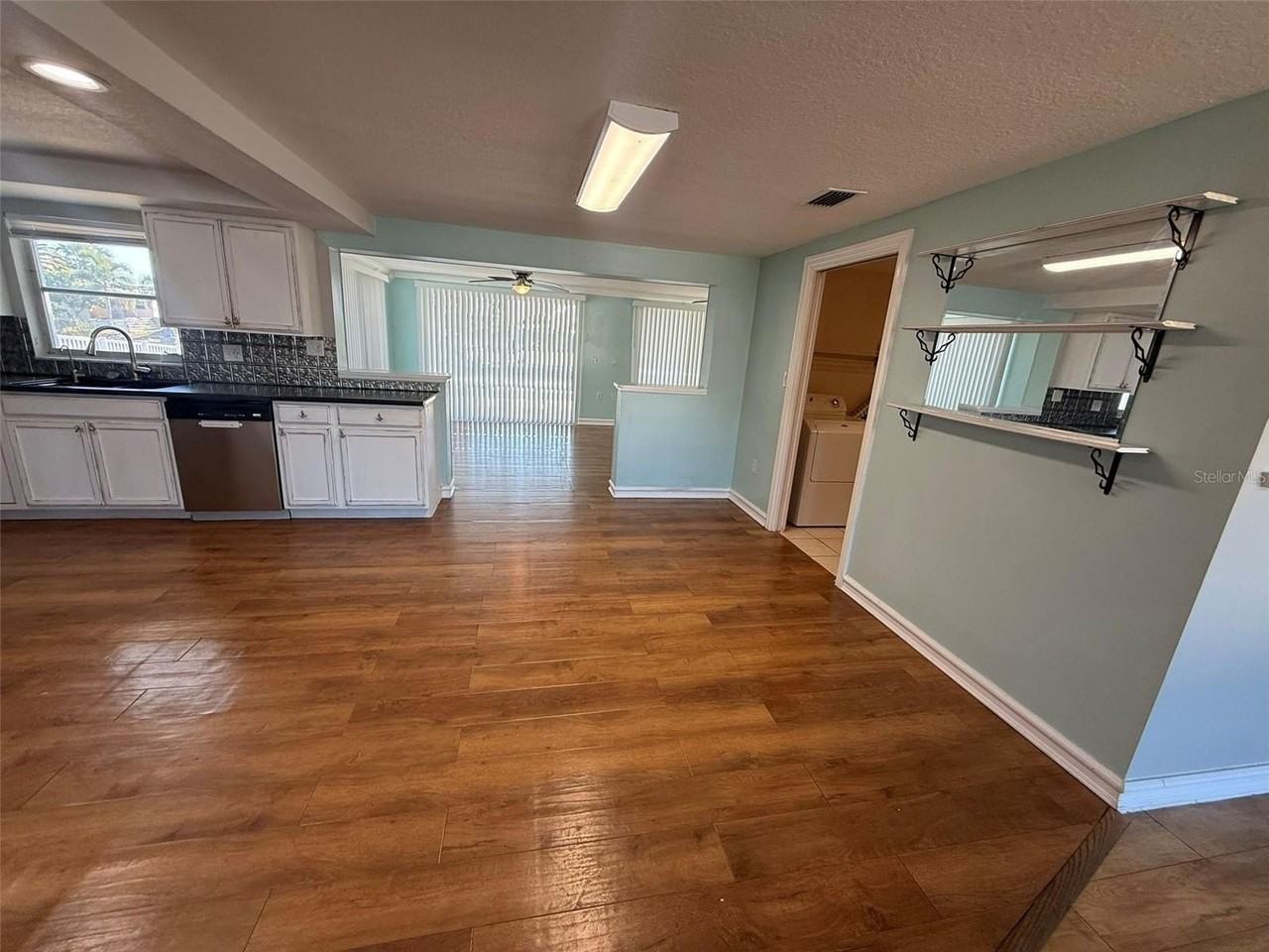 121 Carlisle Ave Nw - Photo 6 of 26