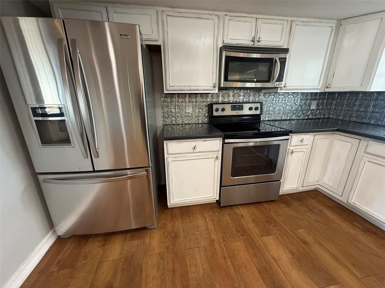 121 Carlisle Ave Nw - Photo 7 of 26