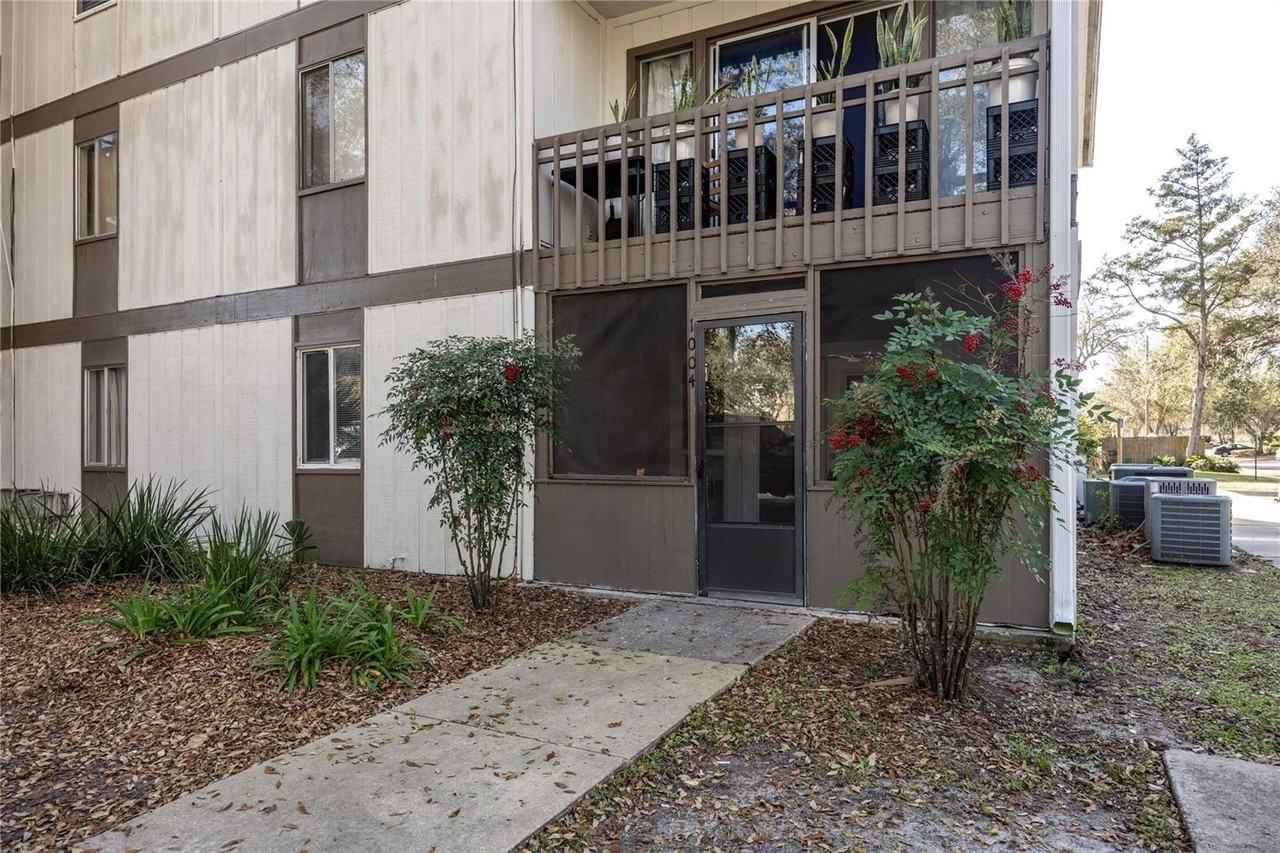 6519 W Newberry Rd #1004