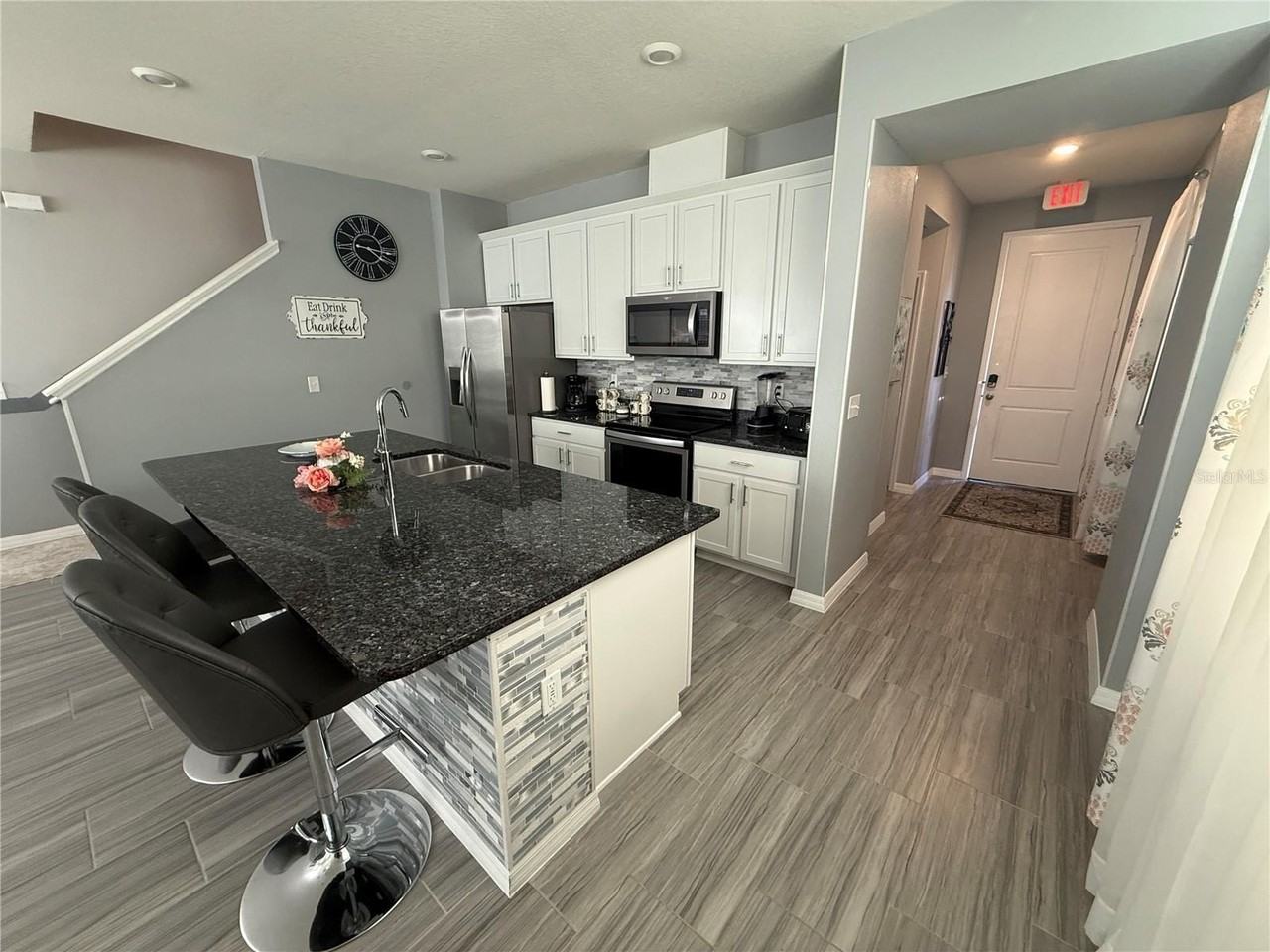 5151 Adelaide Dr - Photo 7 of 28