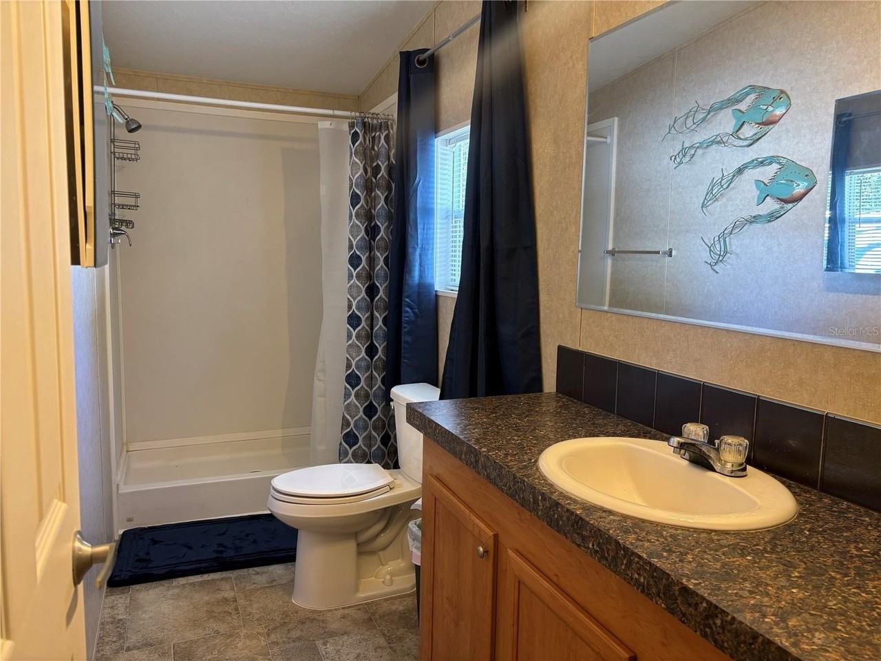 1916 Spring Ave - Photo 5 of 15