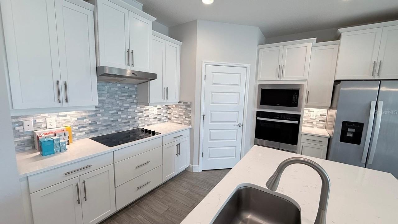 17834 Adrift Rd - Photo 5 of 35