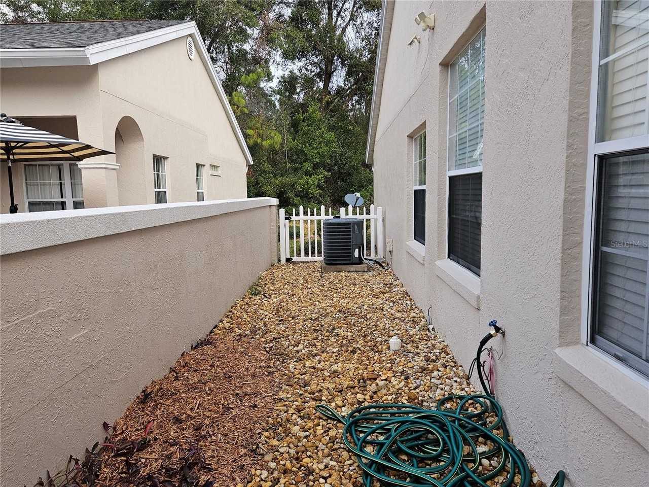 7867 Sw 115th Loop - Photo 4 of 28