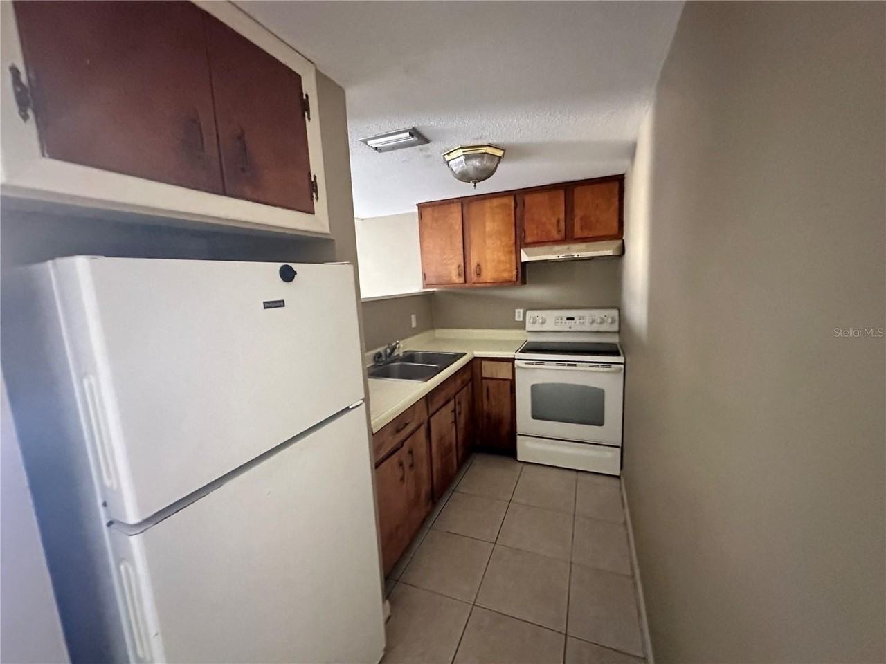 2212 E Silver Springs Blvd #13 - Photo 4 of 4