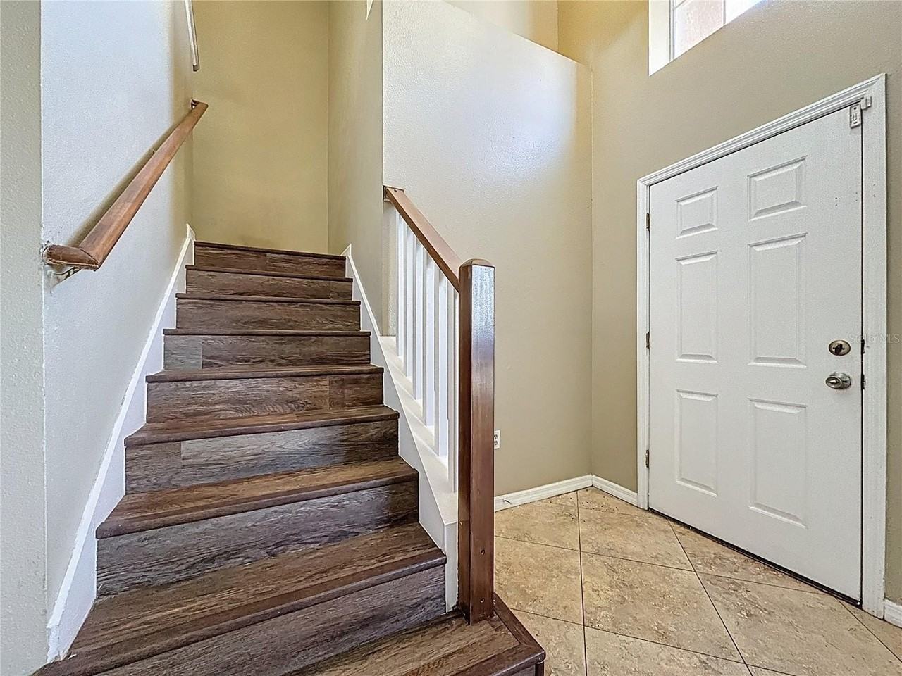 416 Gannet Ct - Photo 5 of 45