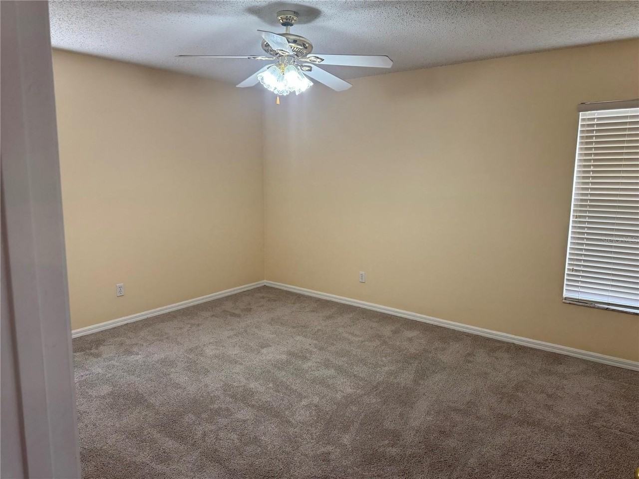 106 Delancey Dr - Photo 6 of 10