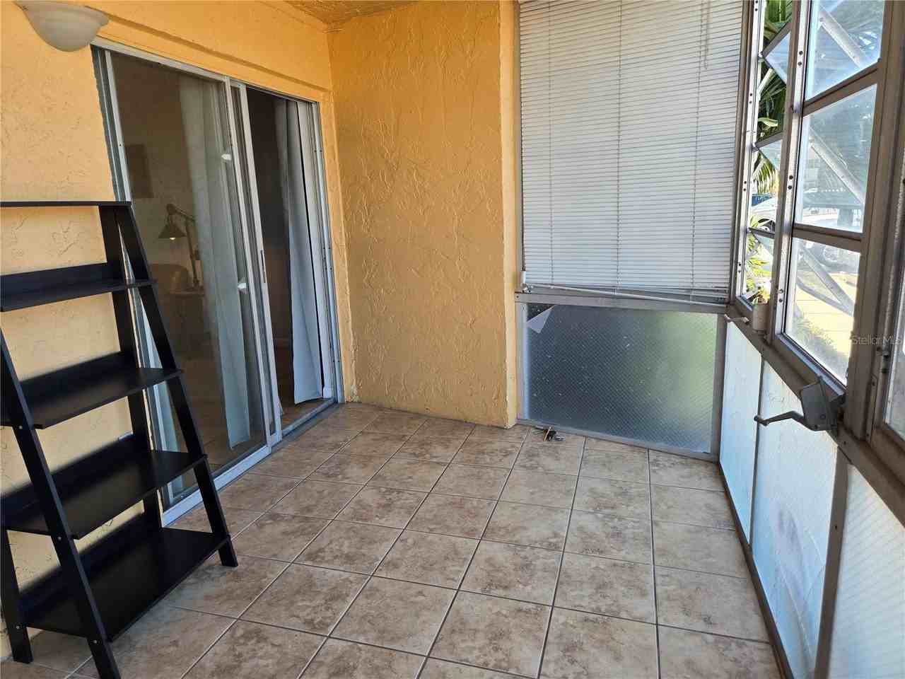 4908 38th Way S #103 - Photo 4 of 39