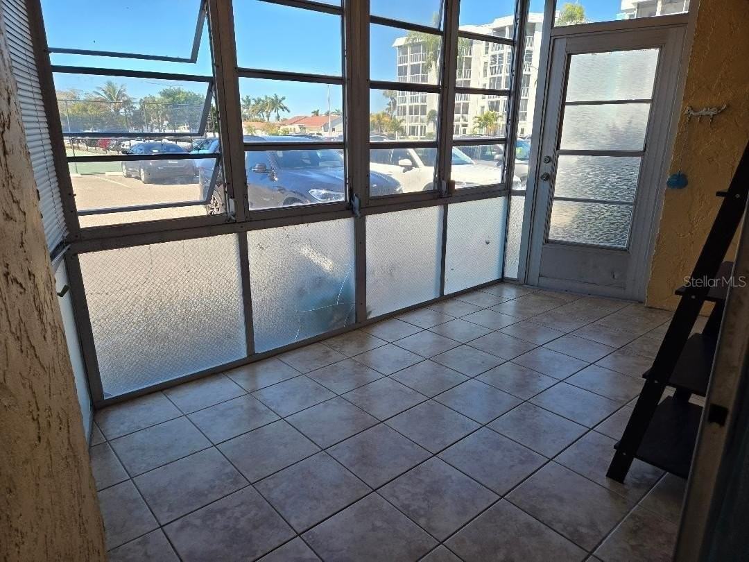 4908 38th Way S #103 - Photo 5 of 39