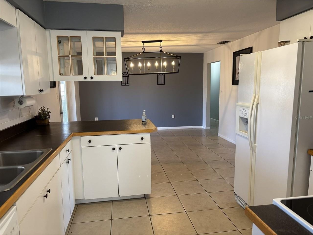 6106 Lawncrest Pl - Photo 3 of 13