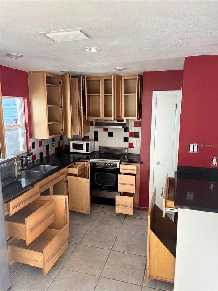 4006 W Land Ave - Photo 3 of 42