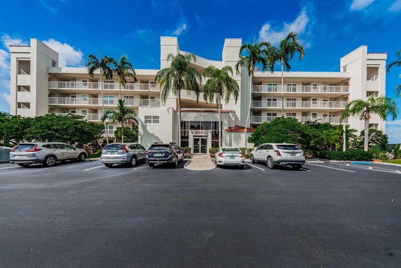 6001 Bahia Del Mar Cir #527 - Photo 2 of 26