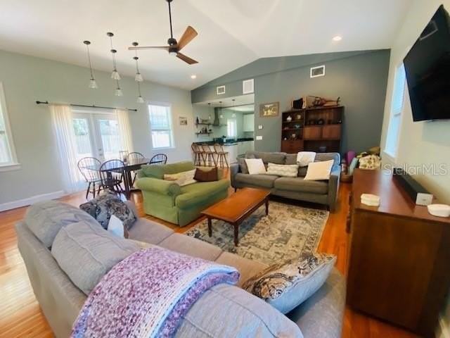 2527 4th Ave N - Photo 3 of 23