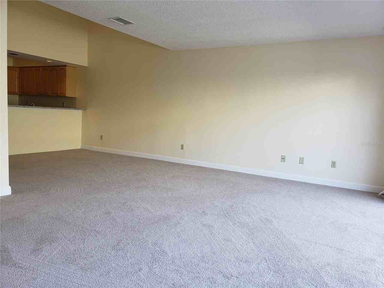 2961 W Knights Ave - Photo 6 of 18