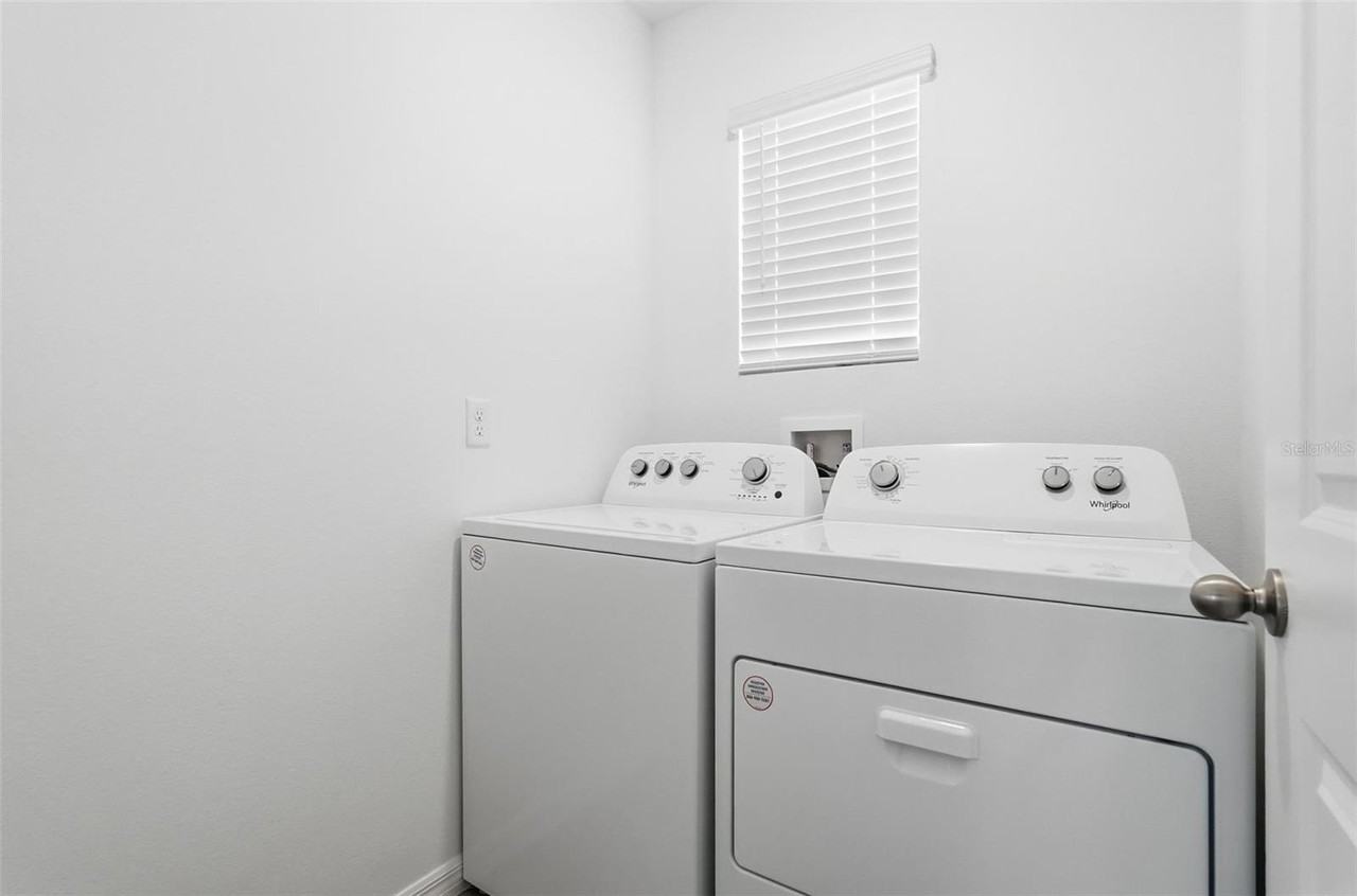 33358 Regent Canal St - Photo 7 of 38