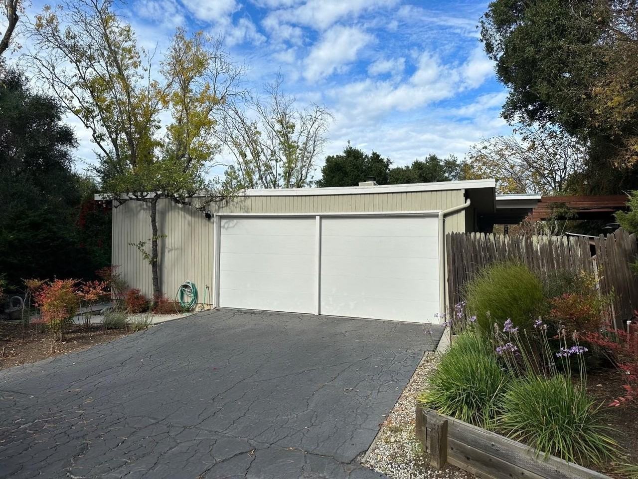 121 Escanyo Way - Photo 3 of 16