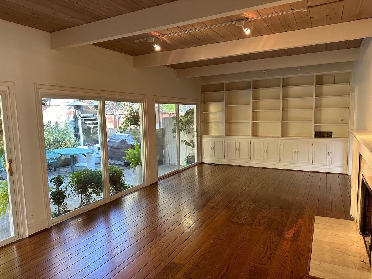 121 Escanyo Way - Photo 6 of 16