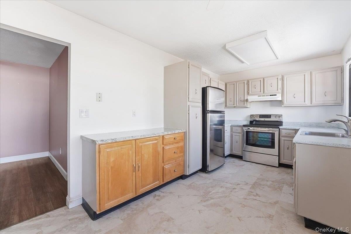 478 Sierra Vista Ln - Photo 7 of 32