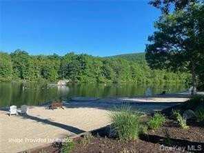 1104 Evergreen Ct - Photo 4 of 27