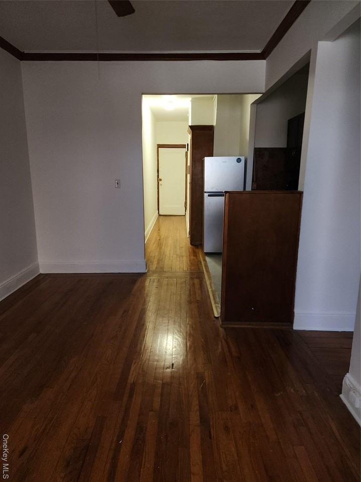 673 Locust St Apt 1g #1G - Photo 3 of 8