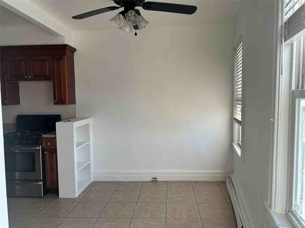 126 Deer Park Ave Unit 3 #3 - Photo 5 of 13