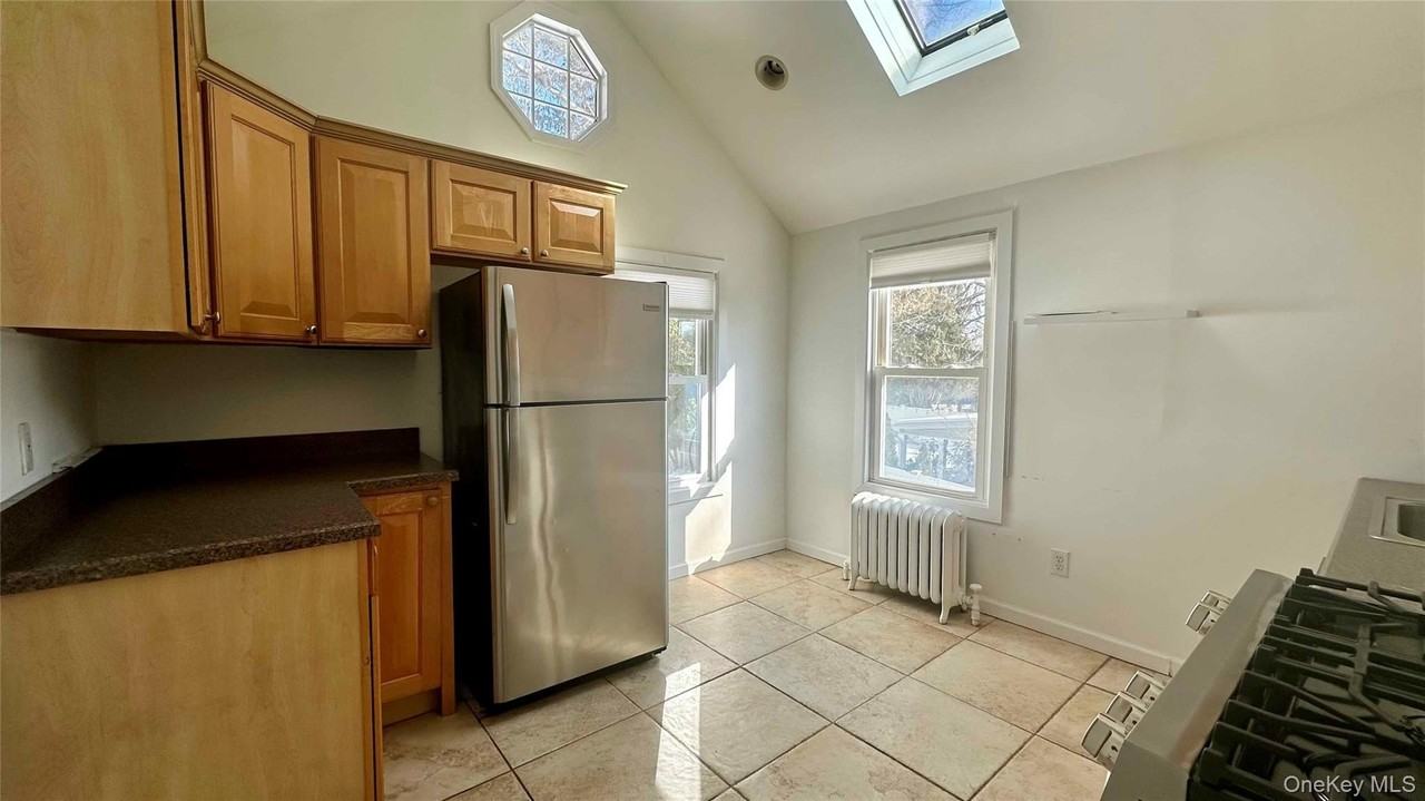 55 Davis St Unit 2 #2 - Photo 7 of 11