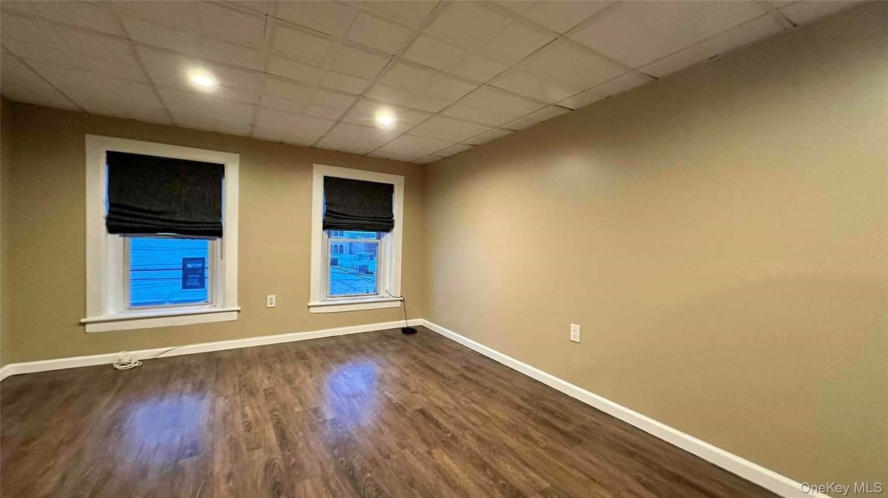 320 New York Ave Unit 3 #3 - Photo 2 of 6