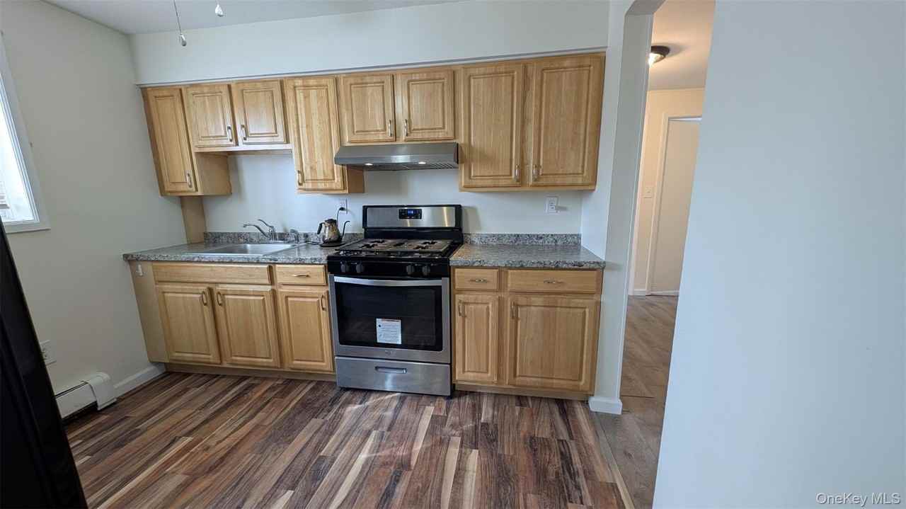 2 Mountain Ave - Photo 4 of 16