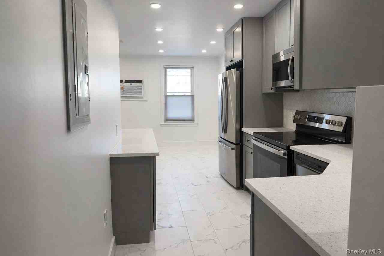 1916 150th St Unit 2 #2 - Photo 5 of 9