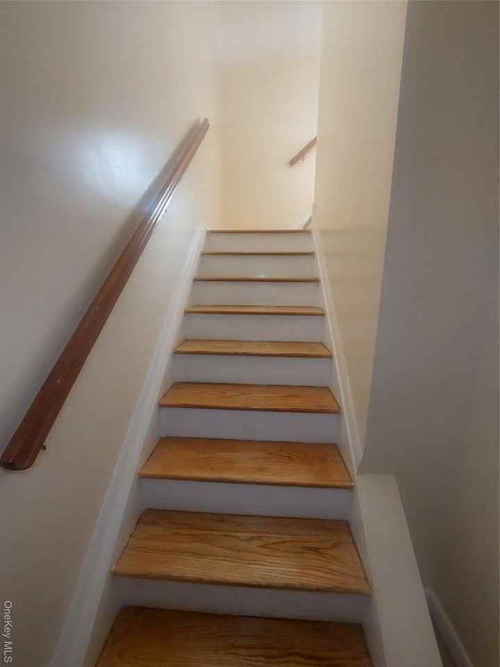 1123 Schenectady Ave - Photo 3 of 13