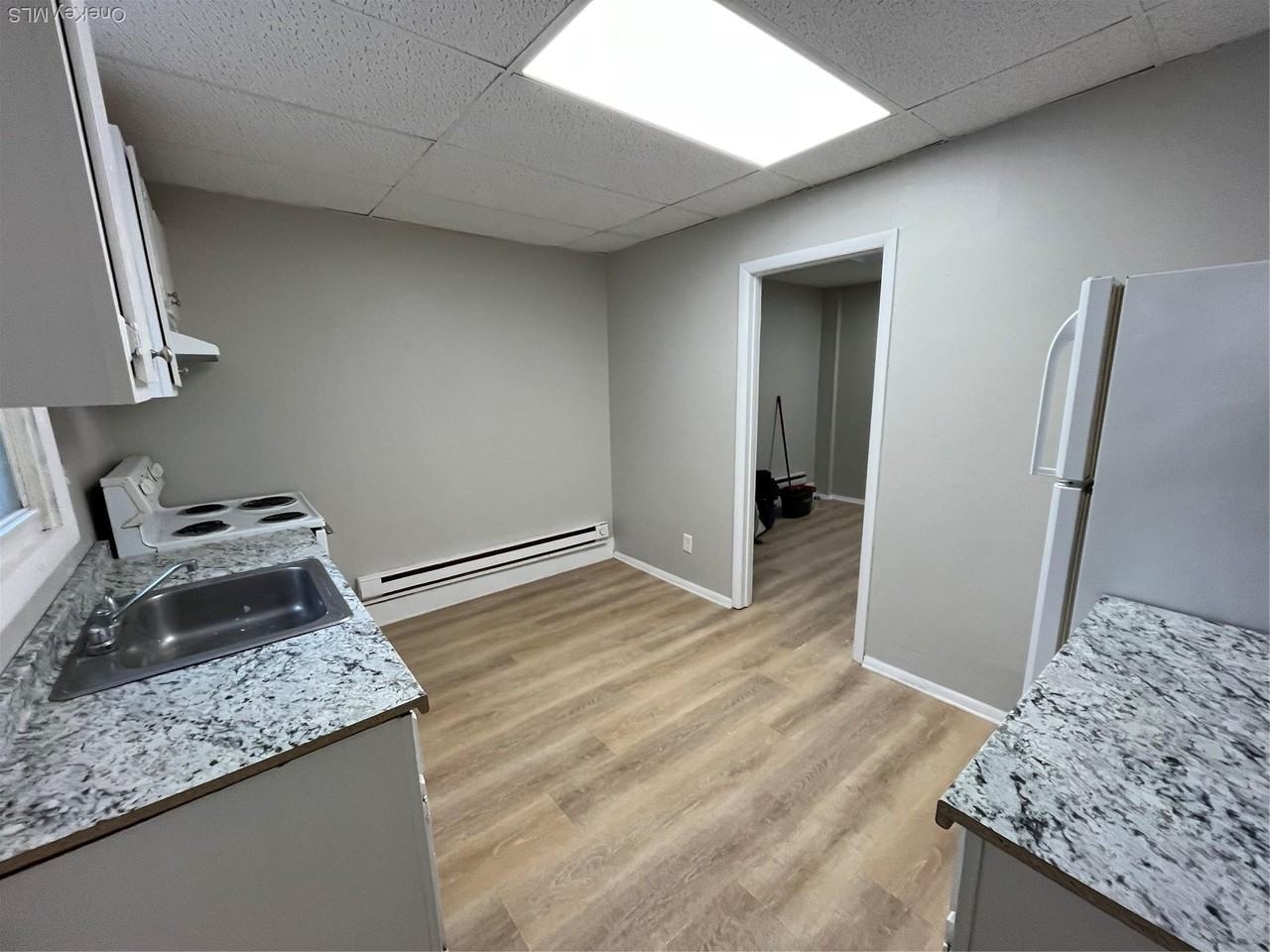 201 Main St Apt 5 #5 - Photo 3 of 14