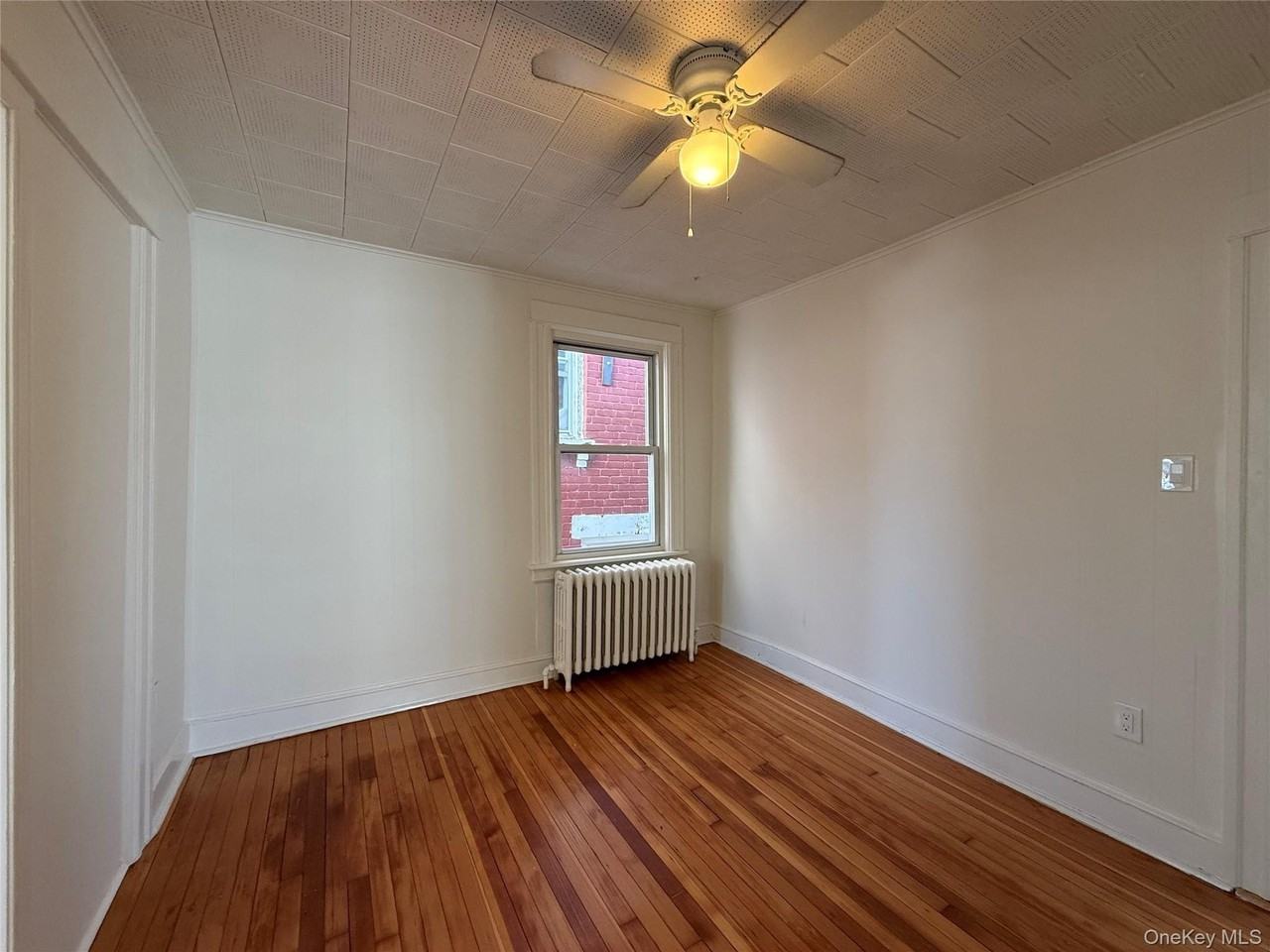 40 N Clover St - Photo 5 of 11