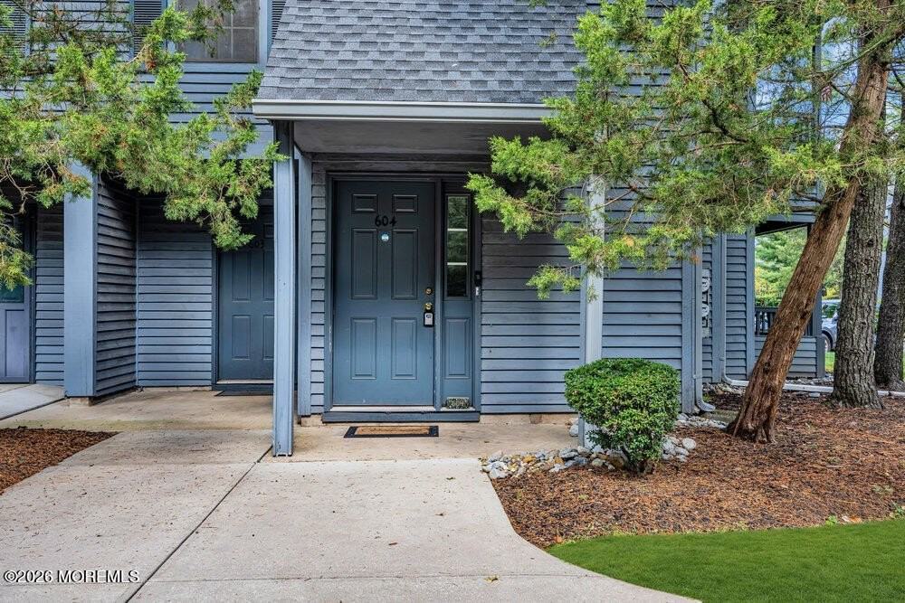 604 Woodhaven Dr - Photo 4 of 24