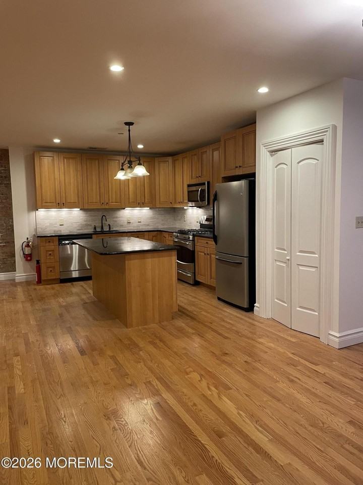 8 E Front St Apt 204 #204 - Photo 6 of 15