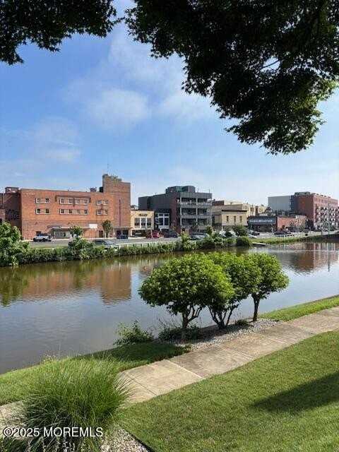 126 Lake Ave Side 2w #2W - Photo 2 of 16