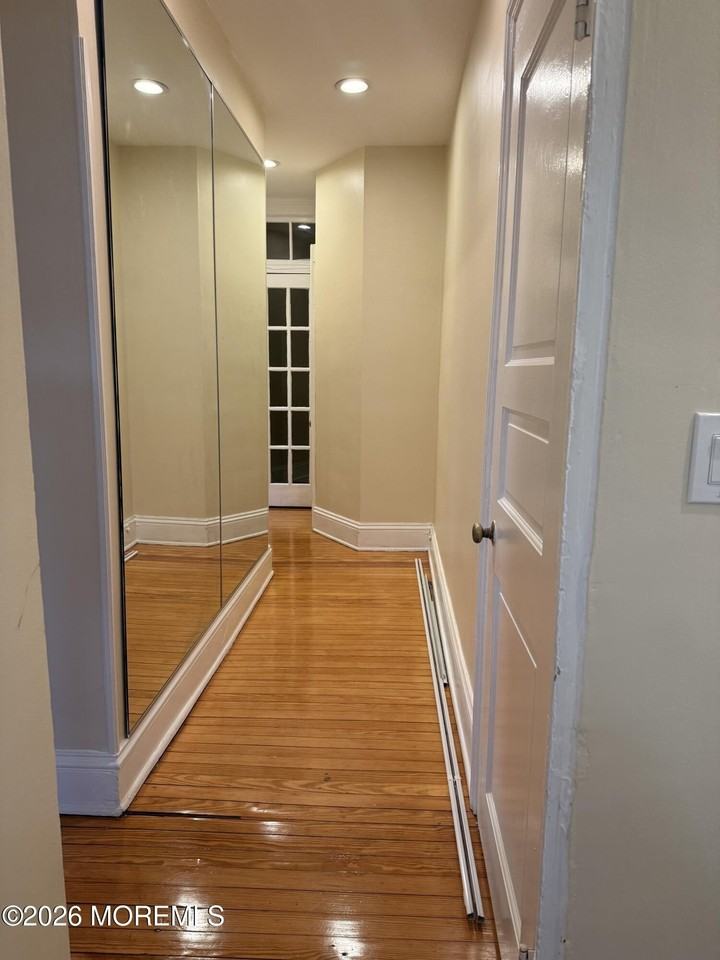 126 Lake Ave Side 2w #2W - Photo 6 of 16