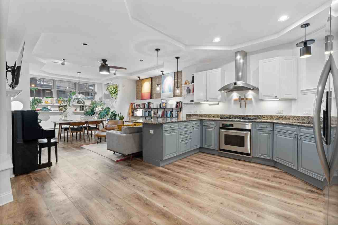 5540 N Glenwood Ave Unit G #G - Photo 3 of 19